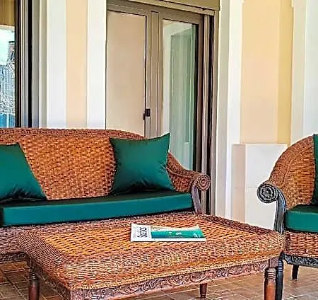 A & A For 4 Pax. Hotell 2*