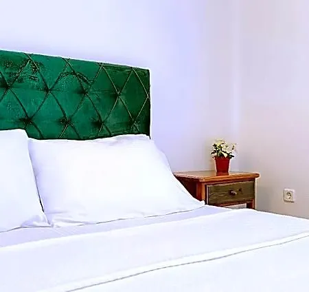 A & A For 4 Pax. Hotell
